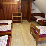 Benatecka Πανσιόν 3*