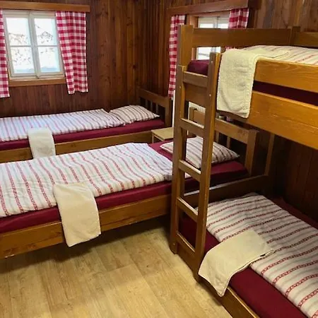 Benatecka 3*