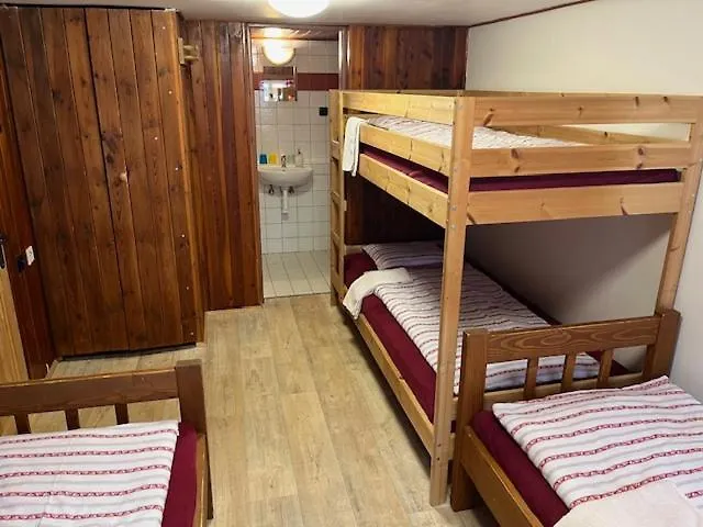 Guest house Benatecka 3*