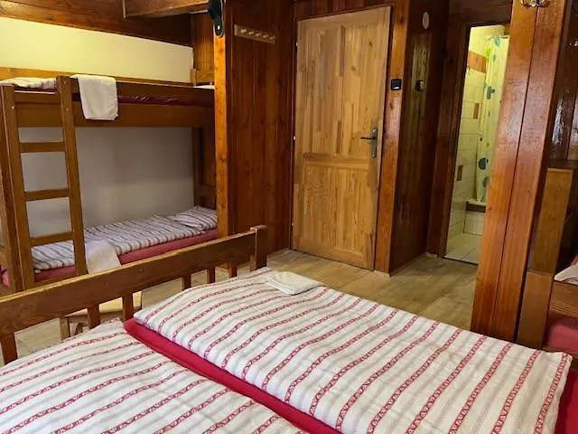 Benatecka 3*